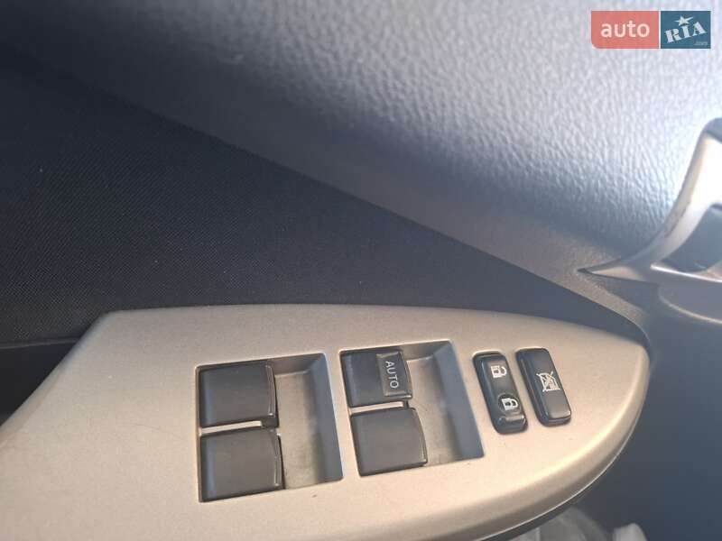 Седан Toyota Corolla 2008 в Николаеве