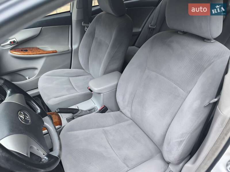 Седан Toyota Corolla 2010 в Києві фото 3 Седан Toyota Corolla 2010 в Києві