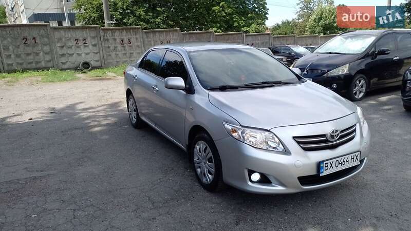 Седан Toyota Corolla 2008 в Хмельницькому