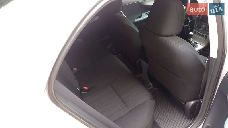 Седан Toyota Corolla 2008 в Хмельницькому