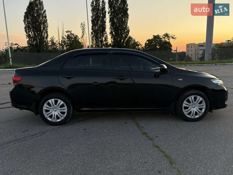 Седан Toyota Corolla 2008 в Харькове