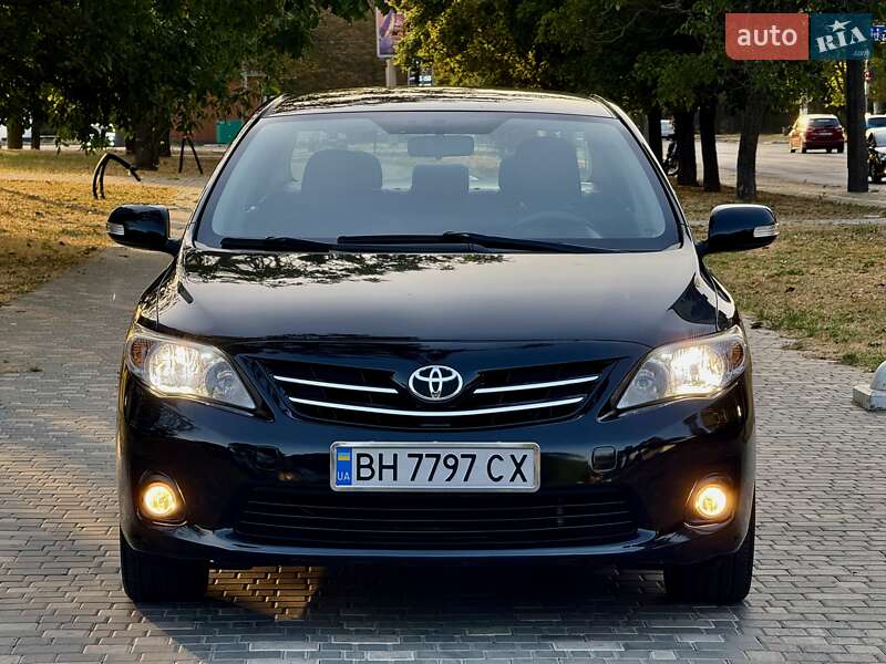 Седан Toyota Corolla 2013 в Одессе