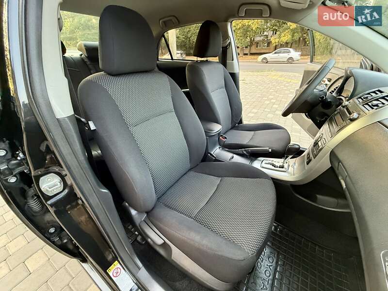 Седан Toyota Corolla 2013 в Одессе