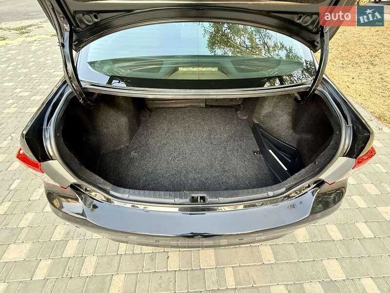 Седан Toyota Corolla 2013 в Одессе