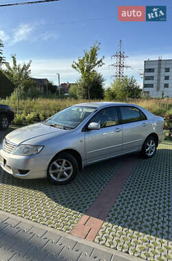 Седан Toyota Corolla 2005 в Львове