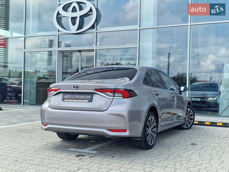 Седан Toyota Corolla 2019 в Рівному