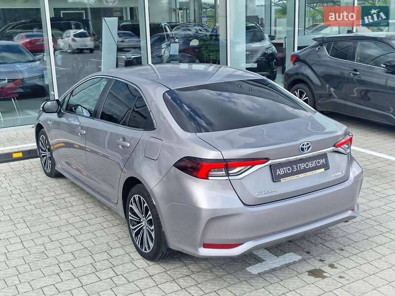 Седан Toyota Corolla 2019 в Рівному
