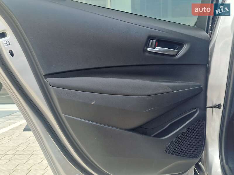 Седан Toyota Corolla 2019 в Рівному