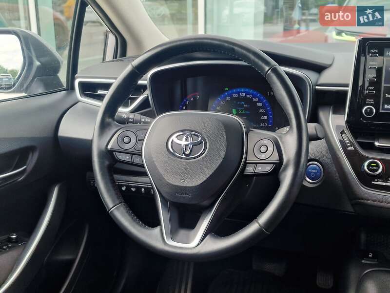 Седан Toyota Corolla 2019 в Рівному