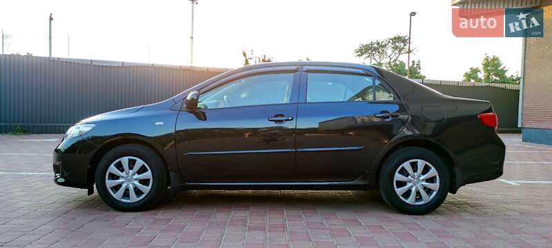 Седан Toyota Corolla 2008 в Одессе
