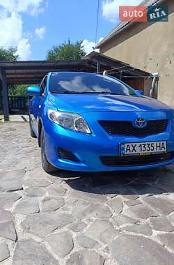 Седан Toyota Corolla 2010 в Мукачевому