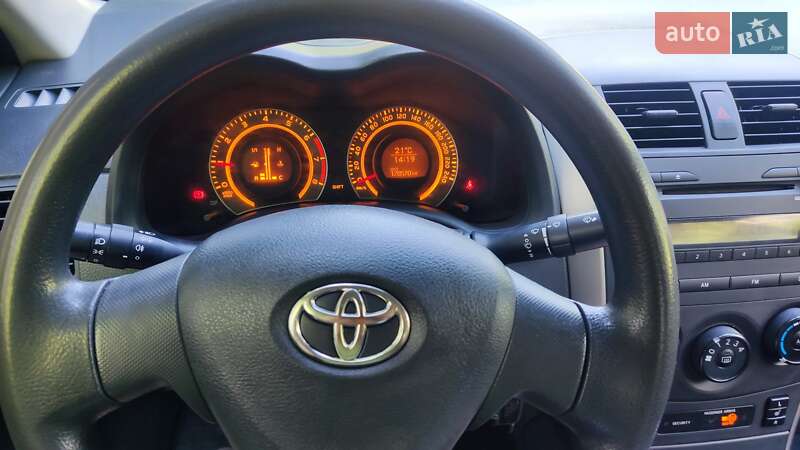 Седан Toyota Corolla 2009 в Львове фото 8 Седан Toyota Corolla 2009 в Львове