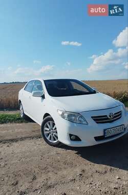 Седан Toyota Corolla 2008 в Тернополі