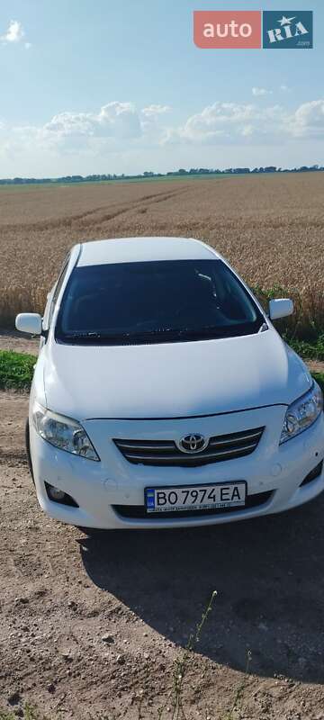 Седан Toyota Corolla 2008 в Тернополі