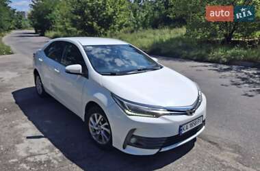 Седан Toyota Corolla 2016 в 