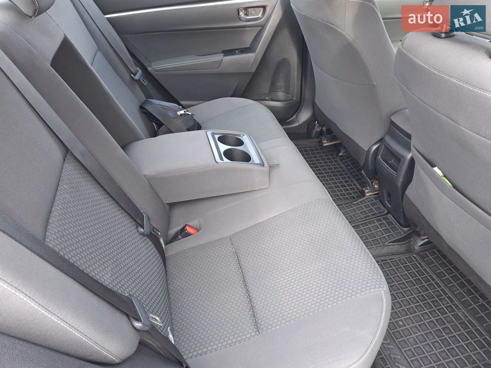2016 Toyota Corolla - мініатюра 18
