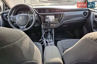 Седан Toyota Corolla 2016 в 