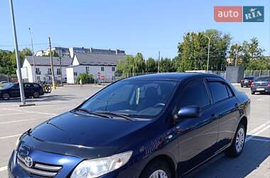 Седан Toyota Corolla 2008 в Умані