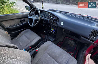 Хэтчбек Toyota Corolla 1990 в 
