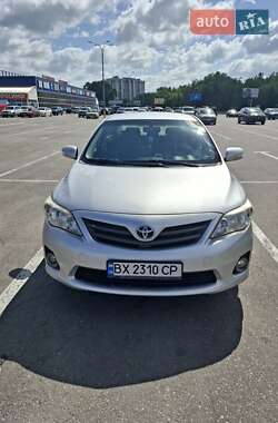 Седан Toyota Corolla 2012 в Хмельницком