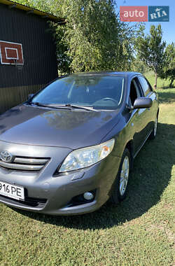 Седан Toyota Corolla 2008 в Днепре