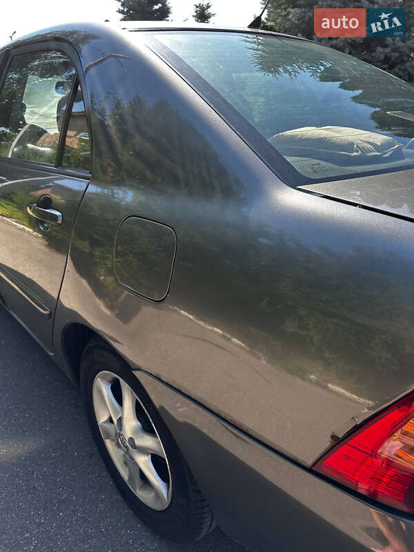 Седан Toyota Corolla 2006 в Киеве