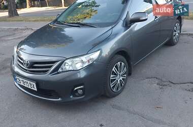 Седан Toyota Corolla 2013 в Чернигове