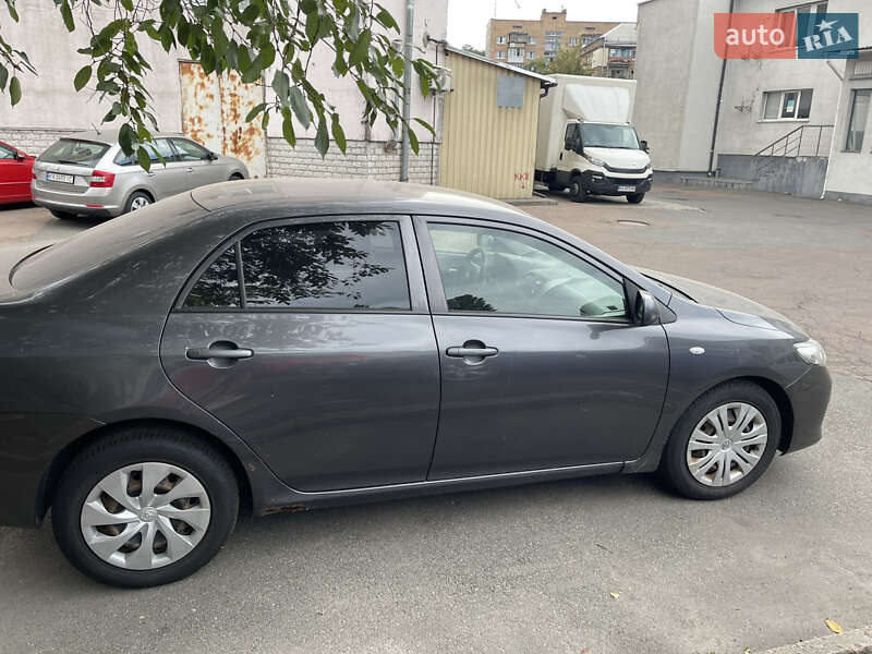 Седан Toyota Corolla 2007 в Киеве