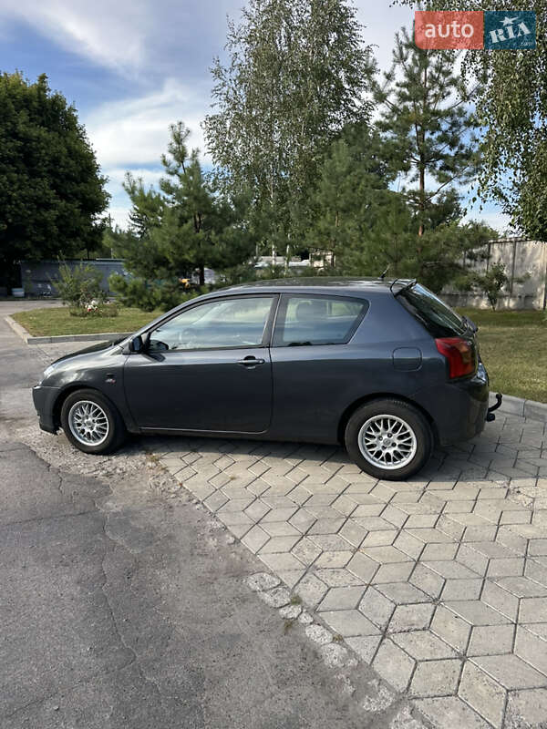 Хэтчбек Toyota Corolla 2002 в Кременчуге