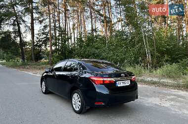 Седан Toyota Corolla 2016 в 