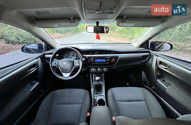 Седан Toyota Corolla 2016 в 