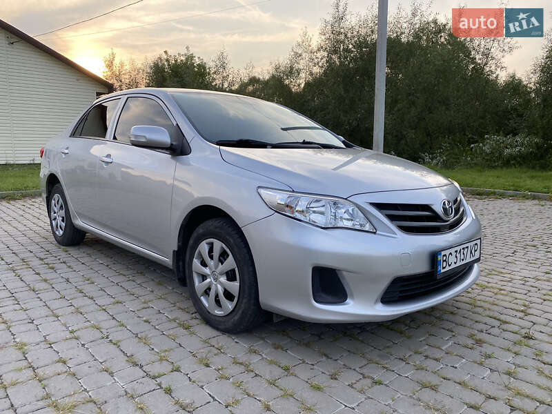 Toyota Corolla 2012