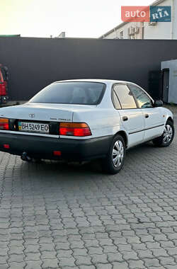 Седан Toyota Corolla 1993 в Одессе