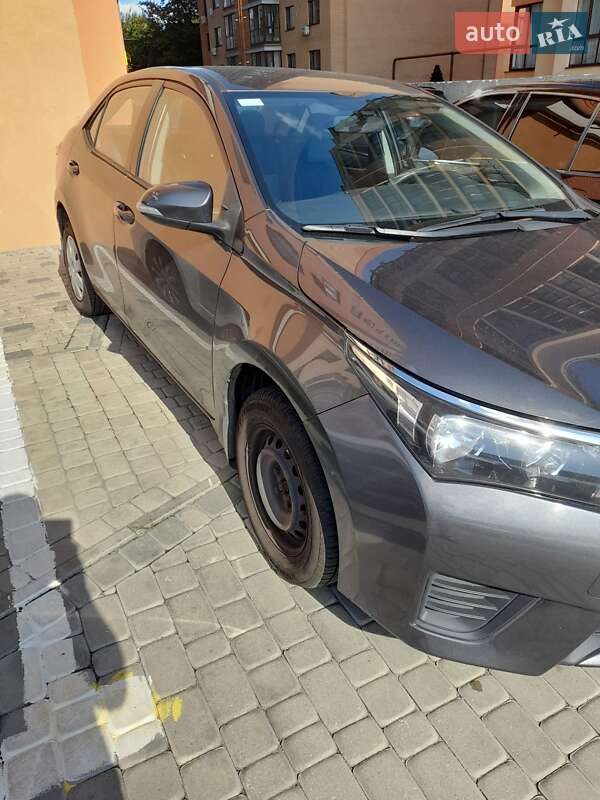 Седан Toyota Corolla 2016 в Днепре