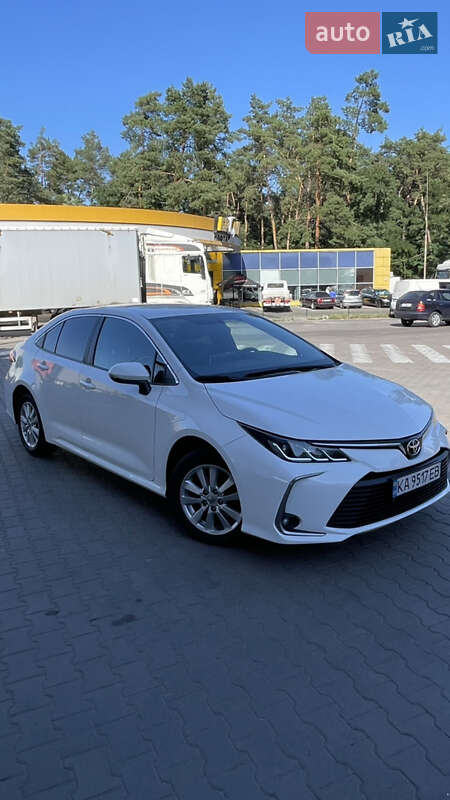 Седан Toyota Corolla 2021 в Киеве фото 3 Седан Toyota Corolla 2021 в Киеве