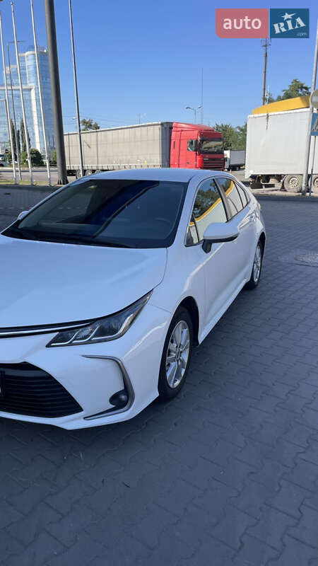 Седан Toyota Corolla 2021 в Киеве фото 10 Седан Toyota Corolla 2021 в Киеве