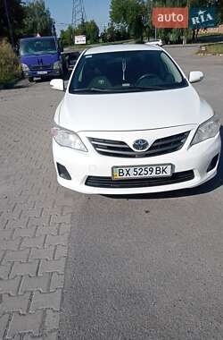 Седан Toyota Corolla 2013 в Хмельницькому