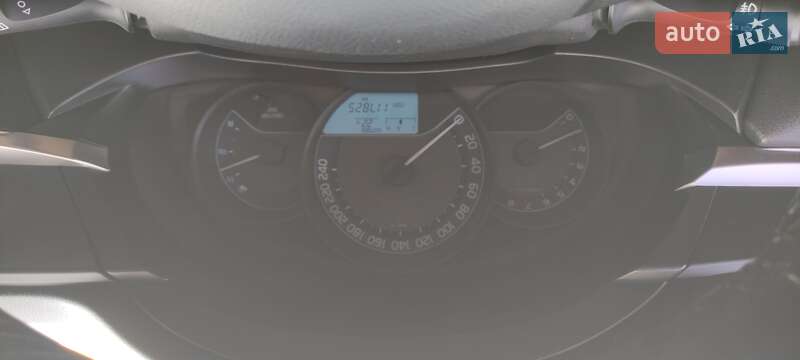 Седан Toyota Corolla 2016 в Хмельницком