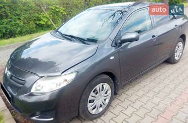 Седан Toyota Corolla 2008 в Немішаєве