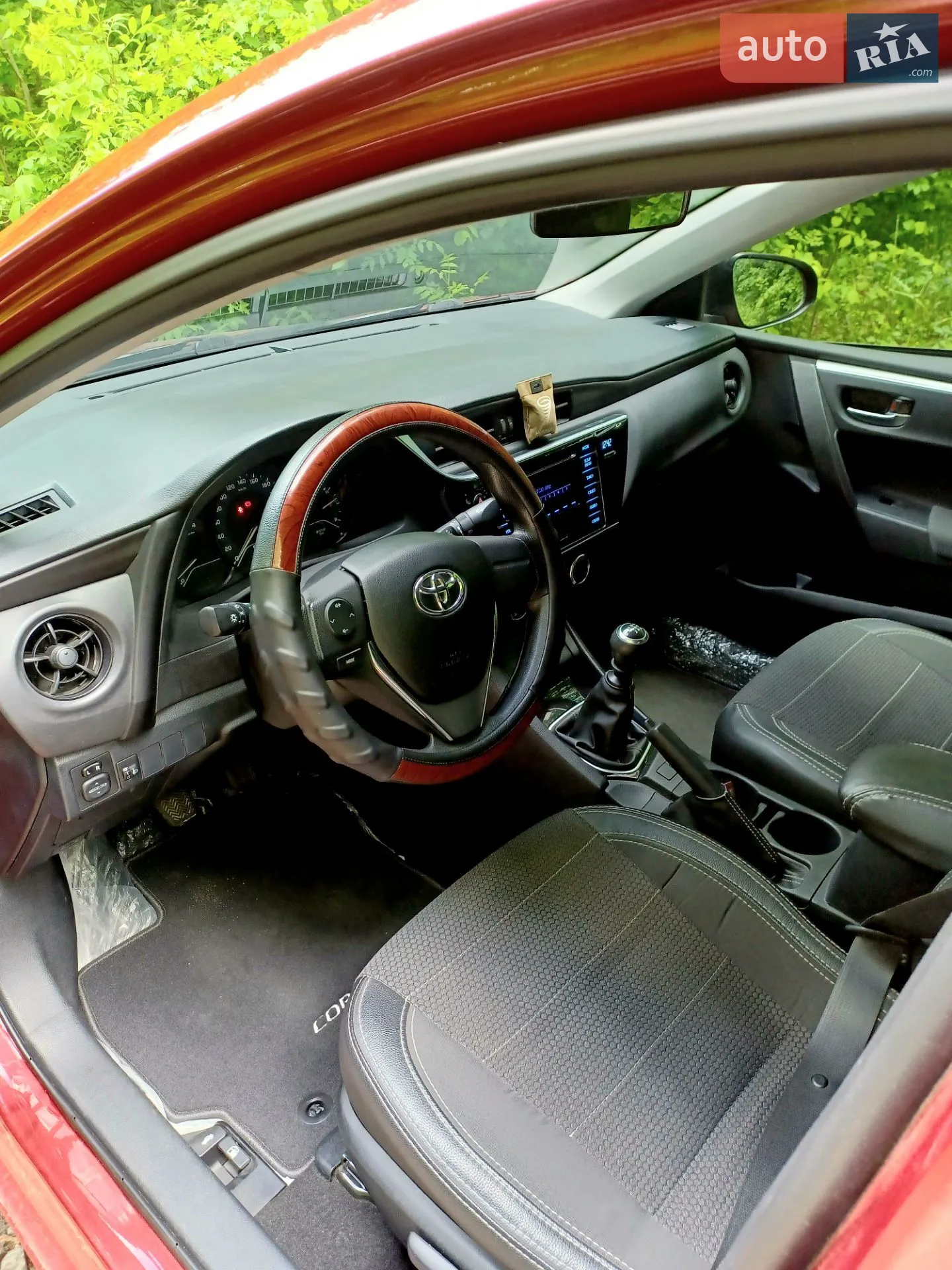 2017 Toyota Corolla - мініатюра 16