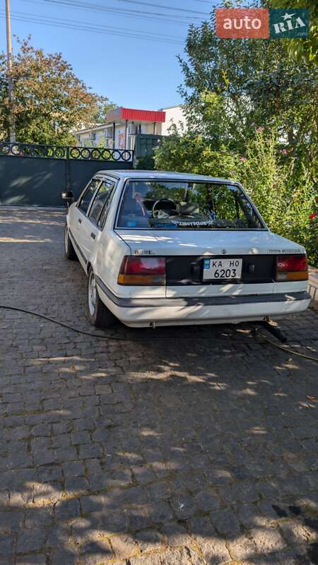 Седан Toyota Corolla 1983 в Білій Церкві