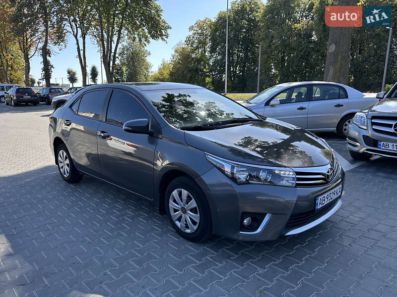 Седан Toyota Corolla 2013 в Вінниці фото 3 Седан Toyota Corolla 2013 в Вінниці