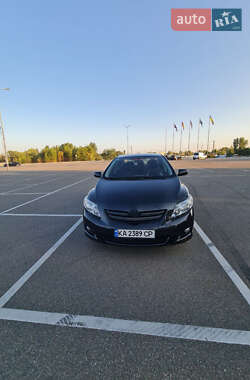 Седан Toyota Corolla 2008 в Києві