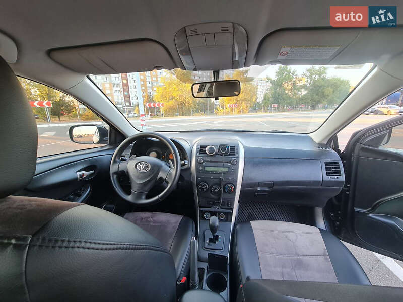 Седан Toyota Corolla 2008 в Києві