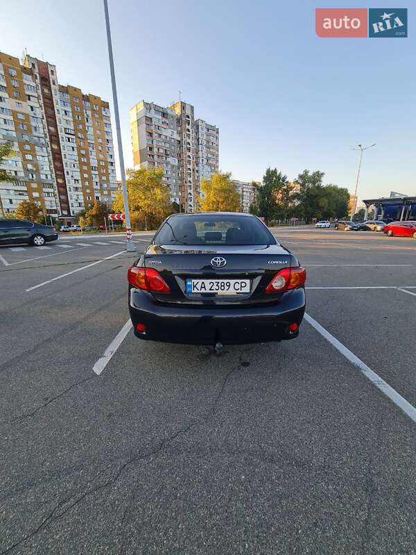 Седан Toyota Corolla 2008 в Києві