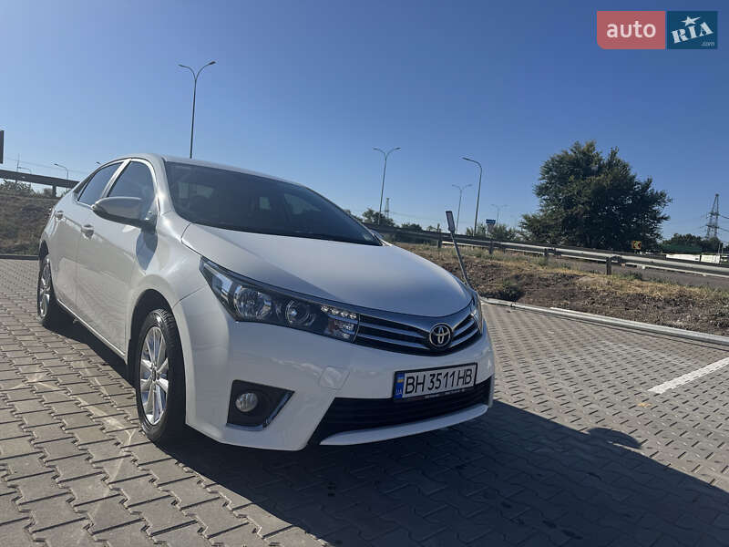 Седан Toyota Corolla 2016 в Одессе