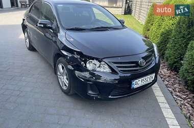 Седан Toyota Corolla 2013 в Любомлі