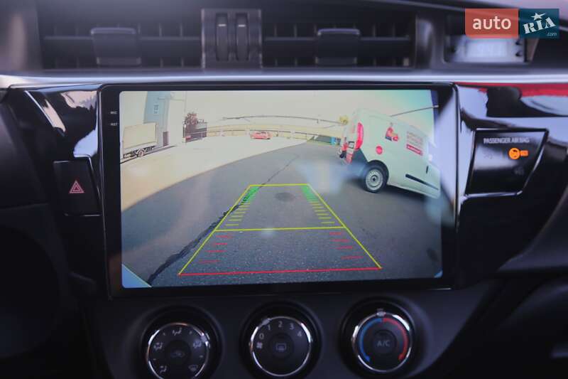 Седан Toyota Corolla 2014 в Киеве