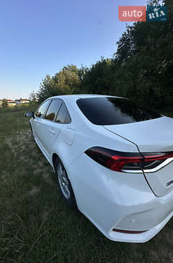 Седан Toyota Corolla 2019 в 