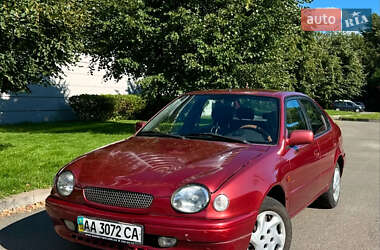 Хетчбек Toyota Corolla 1999 в Києві